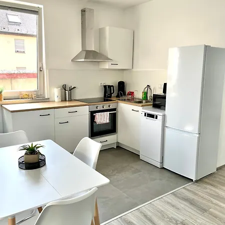 Apartment Handwerker - Wlan - Kueche - Bad - Bis Zu 4 Personen